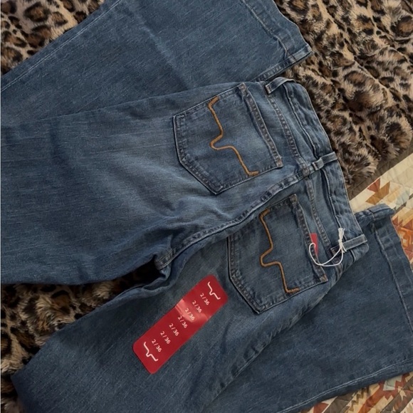 Kimes Ranch Jennifer - Picture 2 of 3